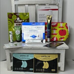 Skincare Bundle Featuring a Clinique Cosmetic Bag